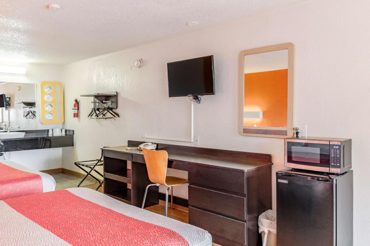 Motel 6 Kalamazoo Ngoại thất bức ảnh