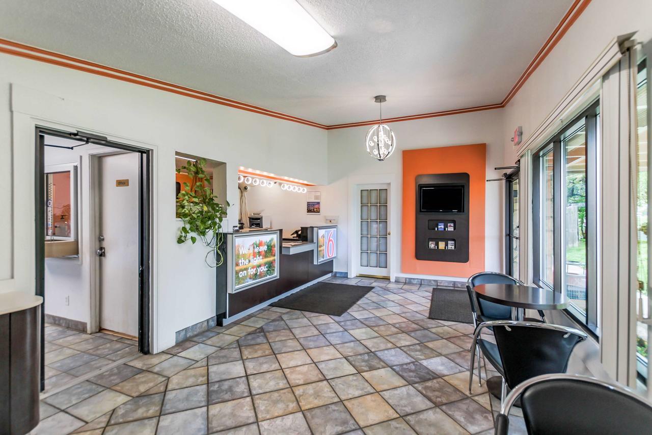 Motel 6 Kalamazoo Ngoại thất bức ảnh